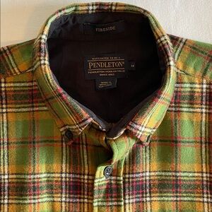 Pendleton Fireside 100% virgin wool shirt in Murphy Tartan Size Medium